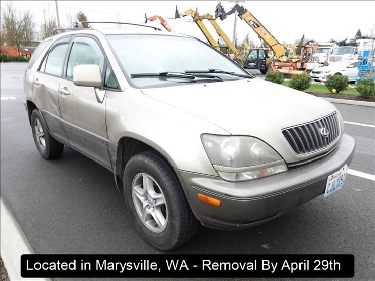 1999-lexus-rx300-image-11