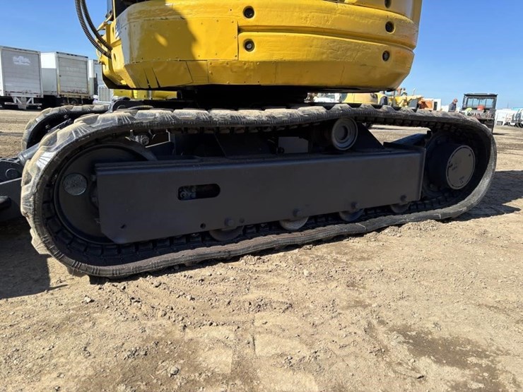 komatsu-pc28uu-2-image-18