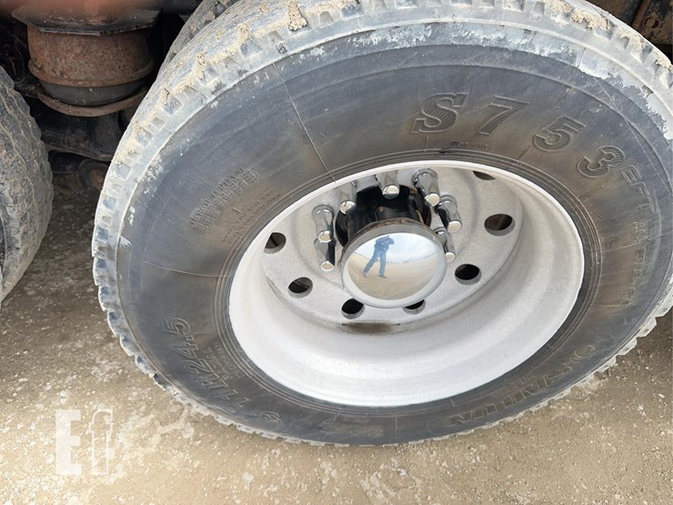 2003-kenworth-t800-image-15