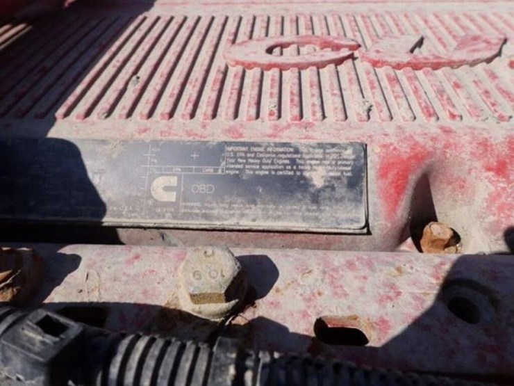 2014-peterbilt-389-image-30