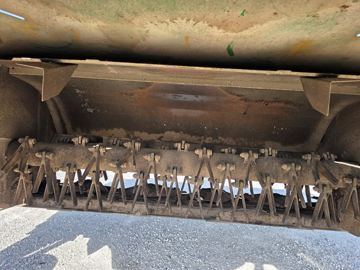 2022-john-deere-s300-image-8