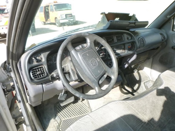 2002-dodge-ram-2500-image-9
