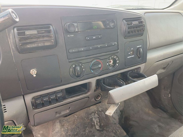 2006-ford-f450-image-15