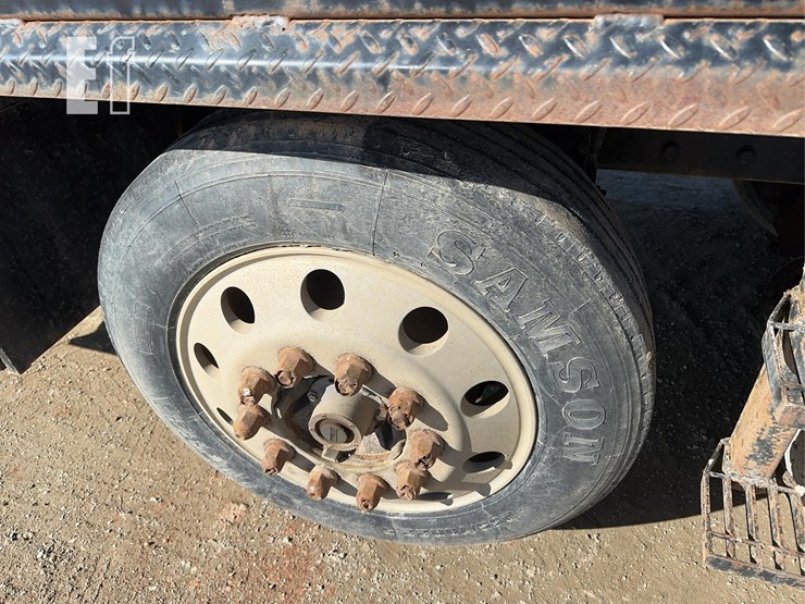 1999-kenworth-t800-image-34