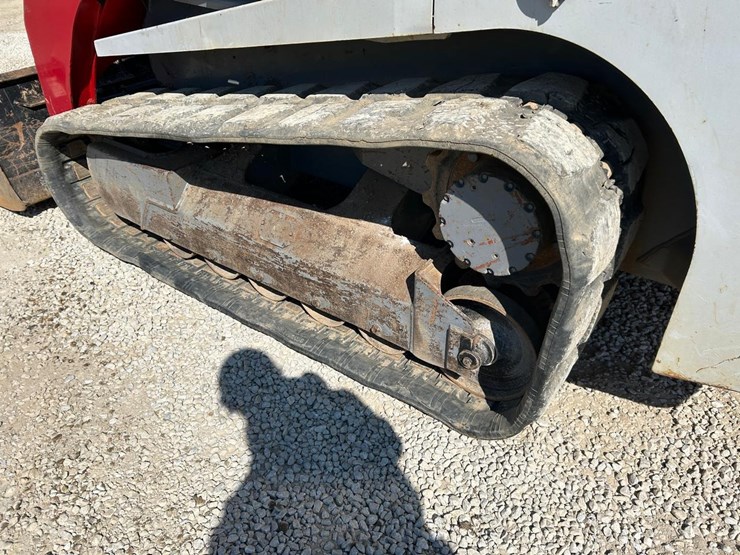 2013-takeuchi-tl12-image-16