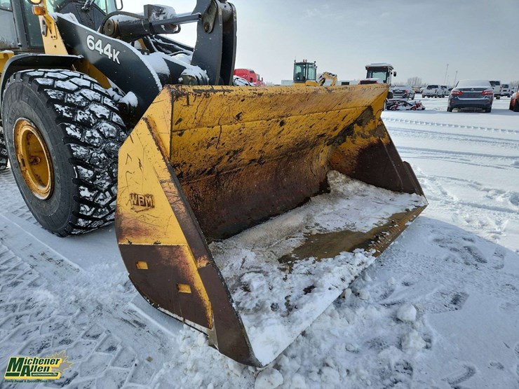 2013-deere-644k-image-22