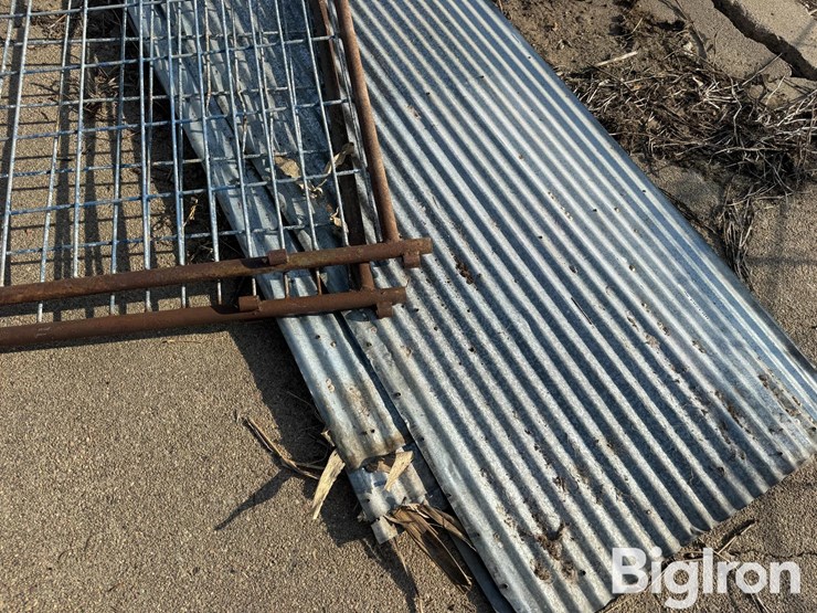 wire-gates-&-barn-tin-image-12