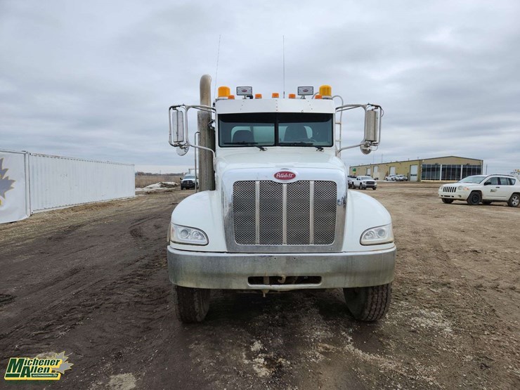 2008-peterbilt-340-image-19