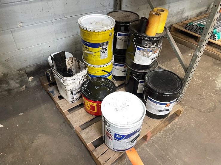 #2557-•-pallet-of-roofing-material-(columbia-heights,-mn)-image-3