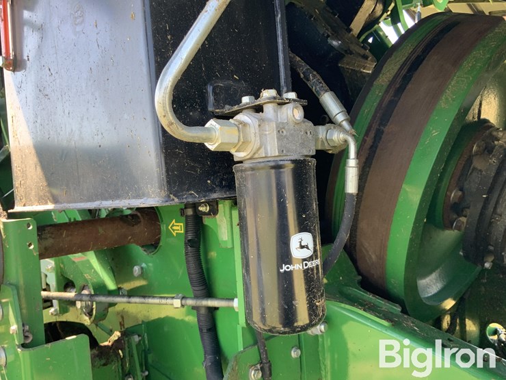 2019-john-deere-l341-image-17