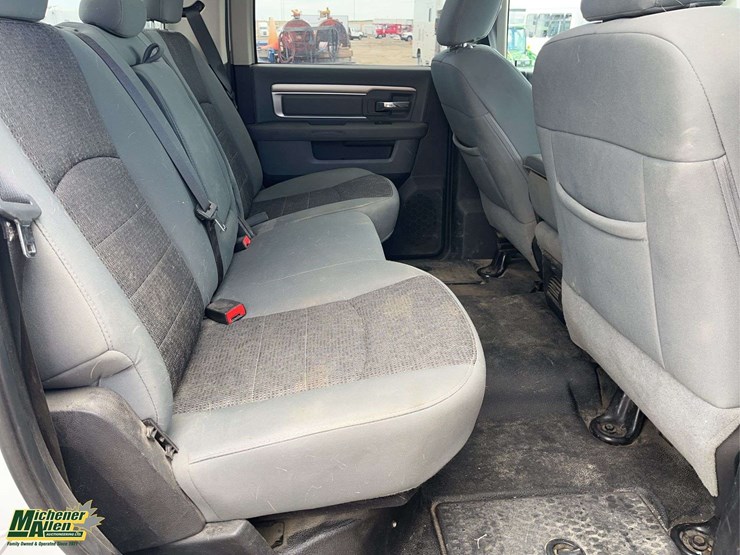 2014-dodge-2500-image-17