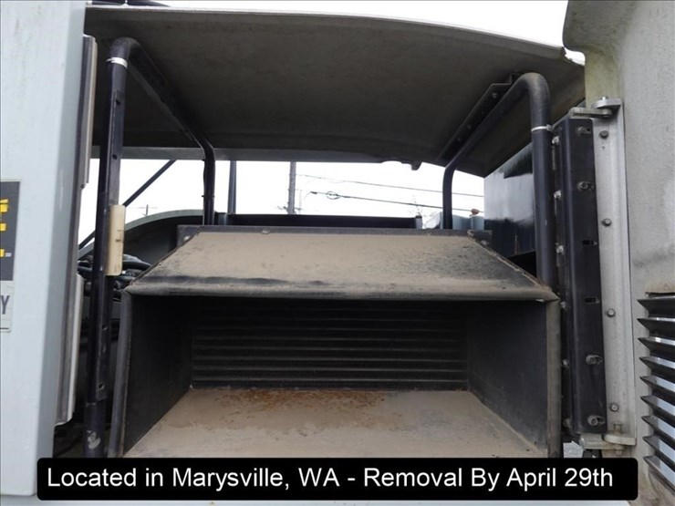 2009-gradall-xl3100-image-3