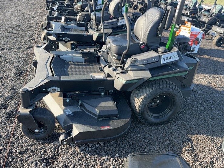 #4026-•-yakta-yxr-710-zero-turn-mower-image-12