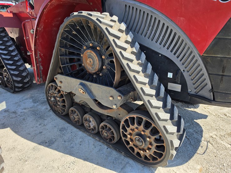 2014-case-ih-420-image-23