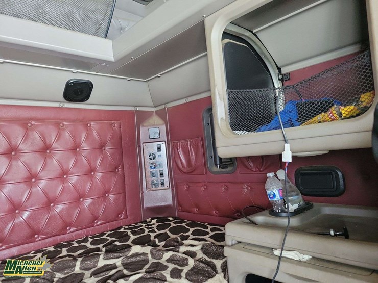 1999-international-9400-image-29