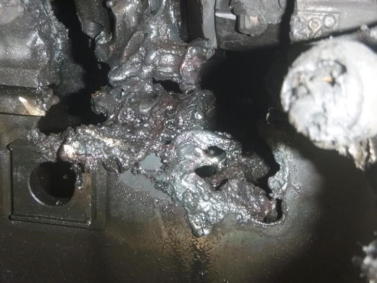 2016-isuzu-nqr-image-16