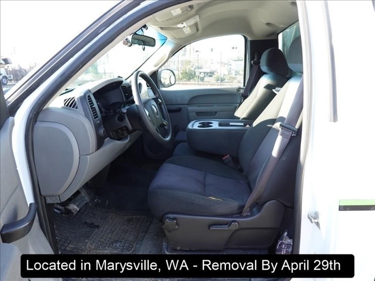 2013-chevrolet-1500-image-3