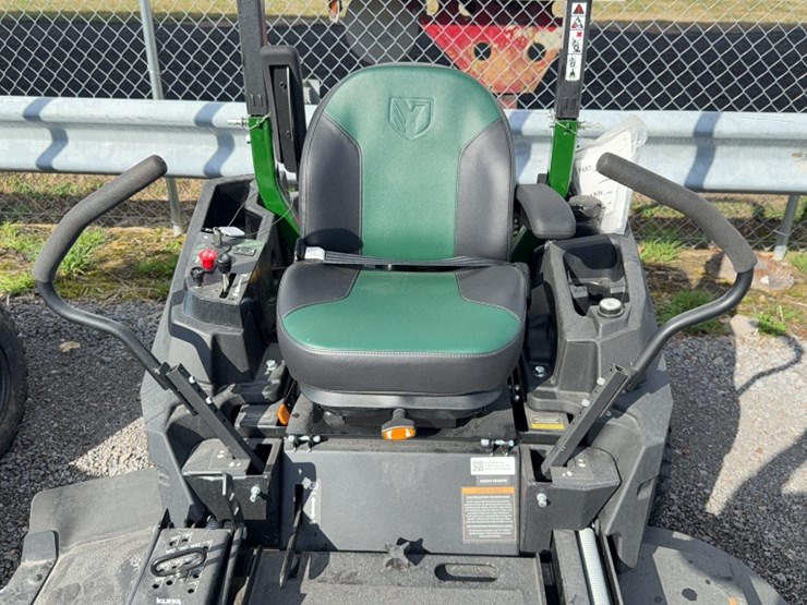 #4072-•-yakta-yxr-320-zero-turn-mower-image-6