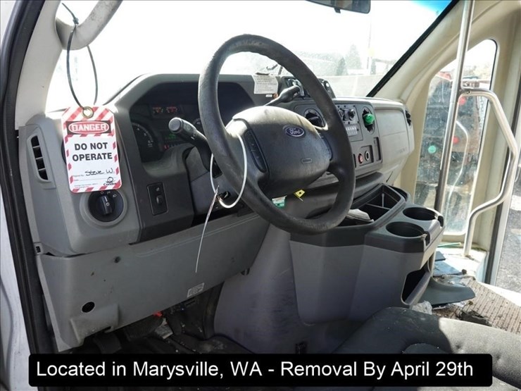 2009-ford-e450-image-6