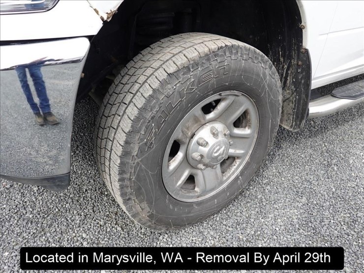 2017-dodge-2500-image-19