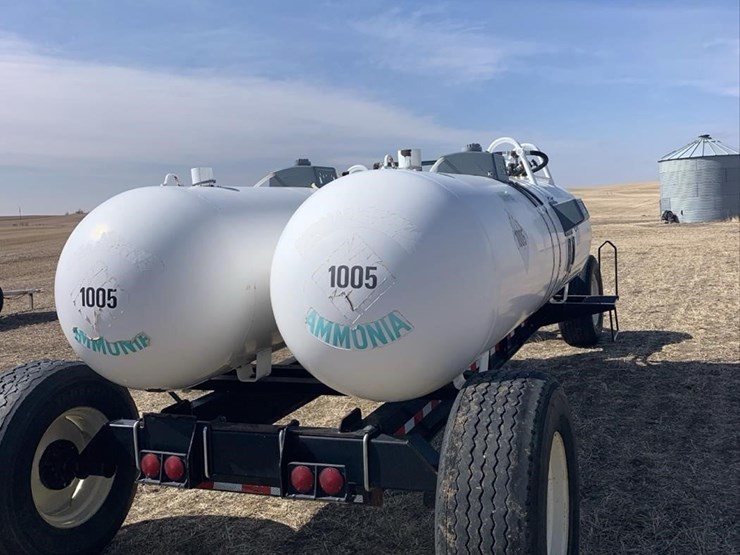 2010-b-b-dual-anhydrous-tanks-on-running-gear,-100-2961-image-4