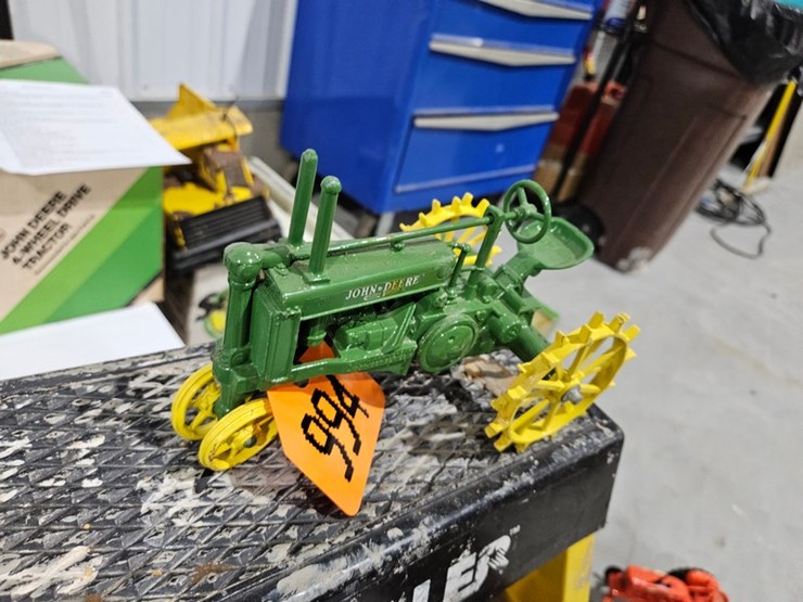 #994-•-john-deere-model-g-1/16-die-cast-toy-tractor-image-6