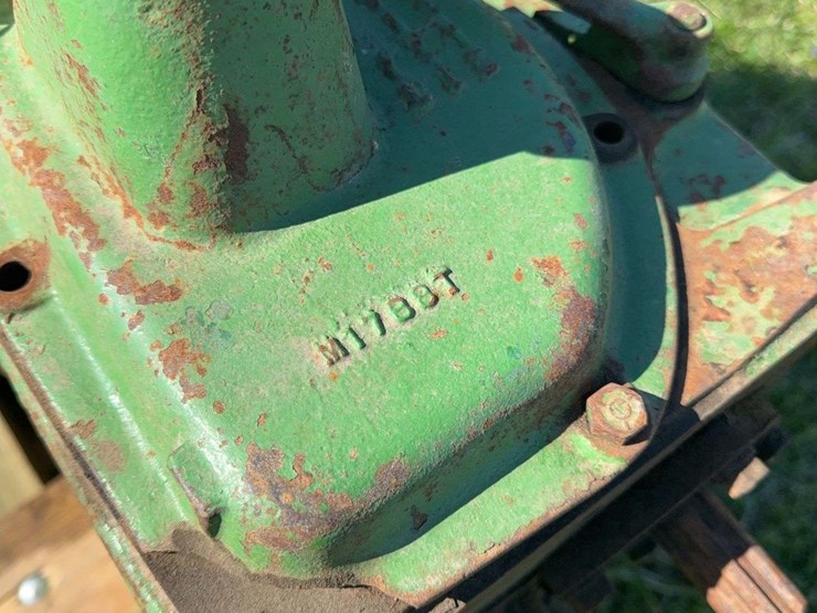 john-deere-tractor-transmission-assembly-image-8