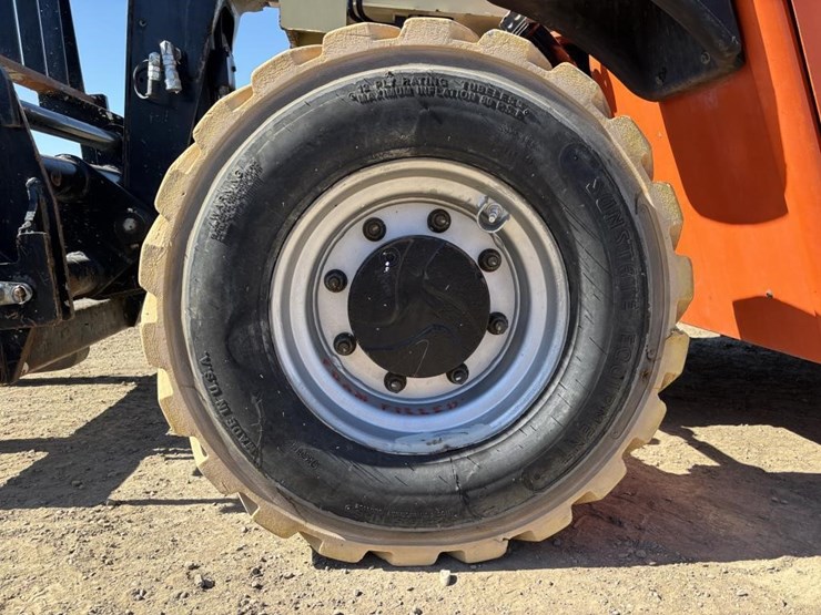 2017-jlg-g5-18a-image-16