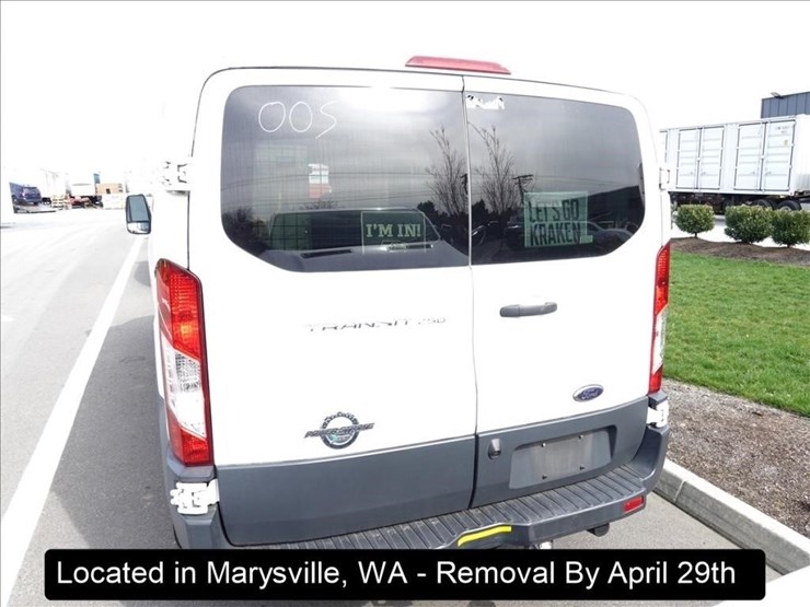 2015-ford-transit-image-17