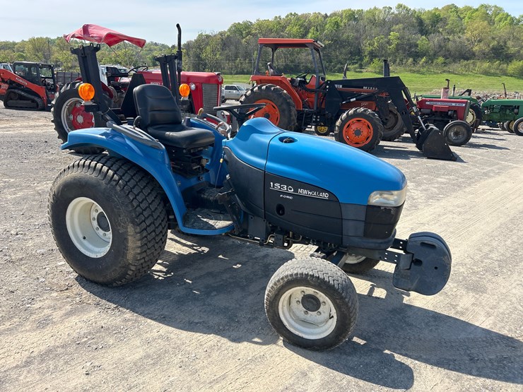 new-holland-1530-image-5