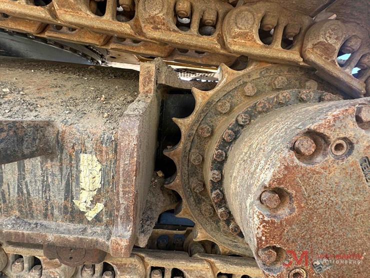 2021-deere-200-lc-image-5