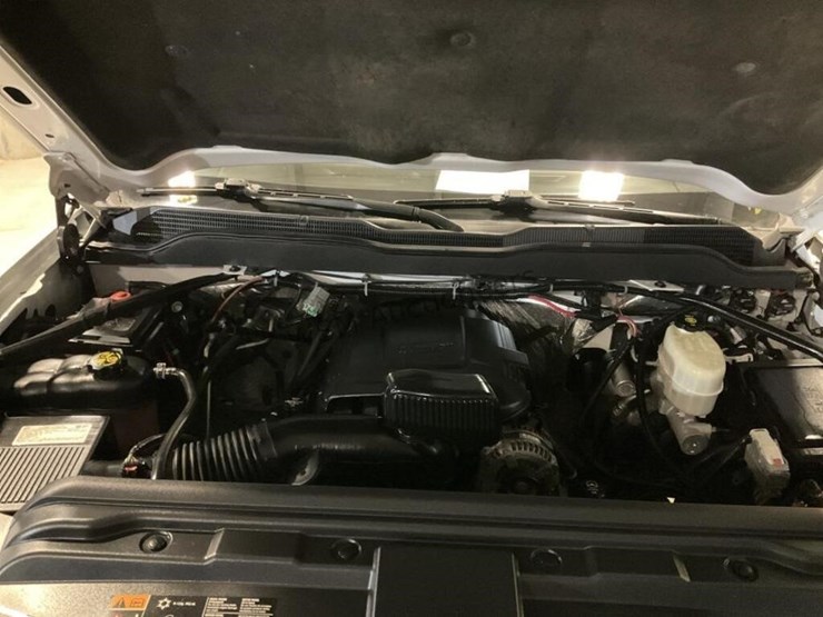 2018-chevrolet-silverado-3500hd-image-11