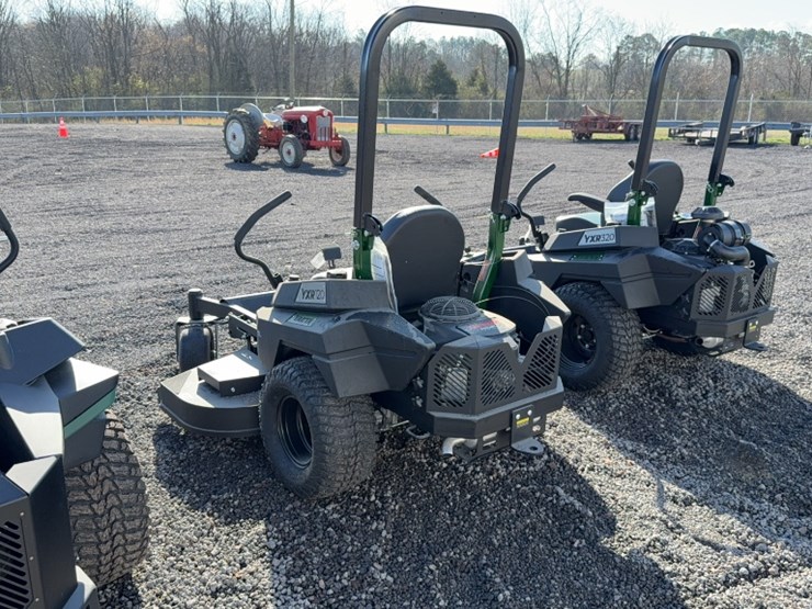 #4079-•-yakta-yxr-120-zero-turn-mower-image-10