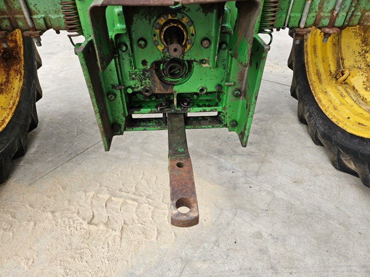 1965-john-deere-2010-image-6