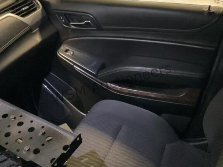 2019-chevrolet-tahoe-image-20