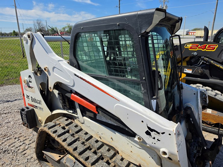 2016-bobcat-t595-image-12