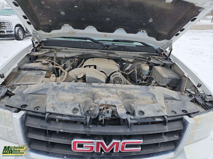 2010-gmc-sierra-1500-image-14