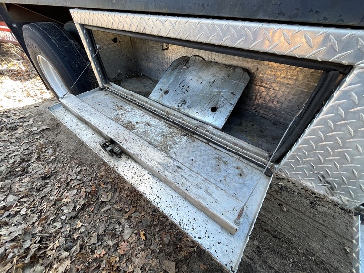 #2504-•-1970-fontaine-hot-asphalt-tanker-trailer-(has-mn-trailer)-(ham-lake,-mn)-image-19