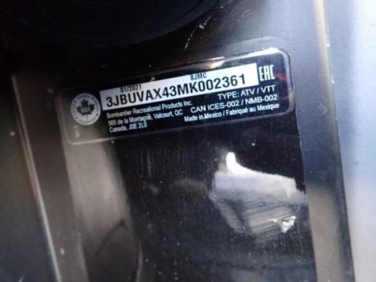 2021-can-am-defender-limited-hd10-4x4-side-by-side-image-9