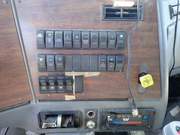 2000-western-star-5900-image-16