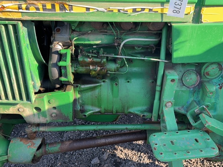 john-deere-2240-image-14