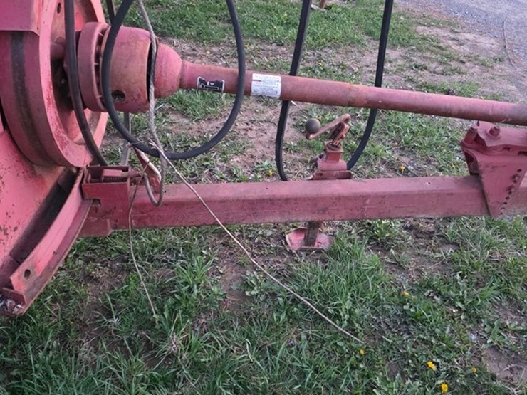 new-holland-315-image-6