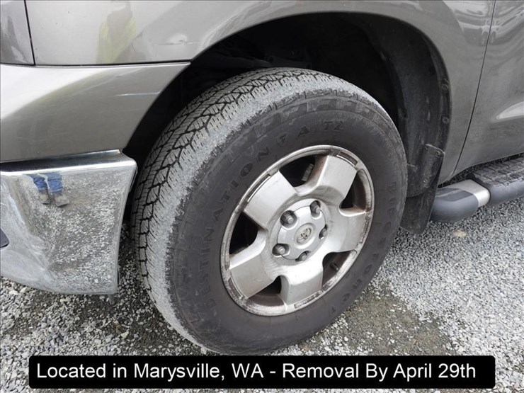 2010-toyota-tundra-image-18