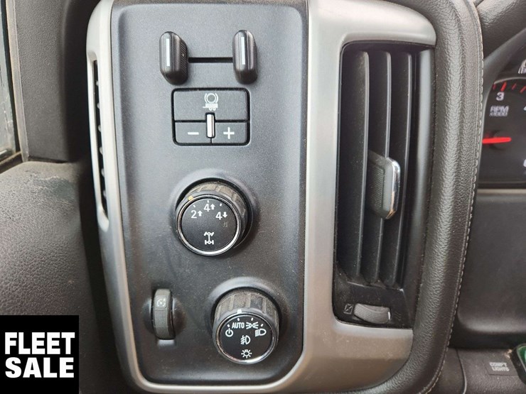 2016-gmc-sierra-3500hd-image-18