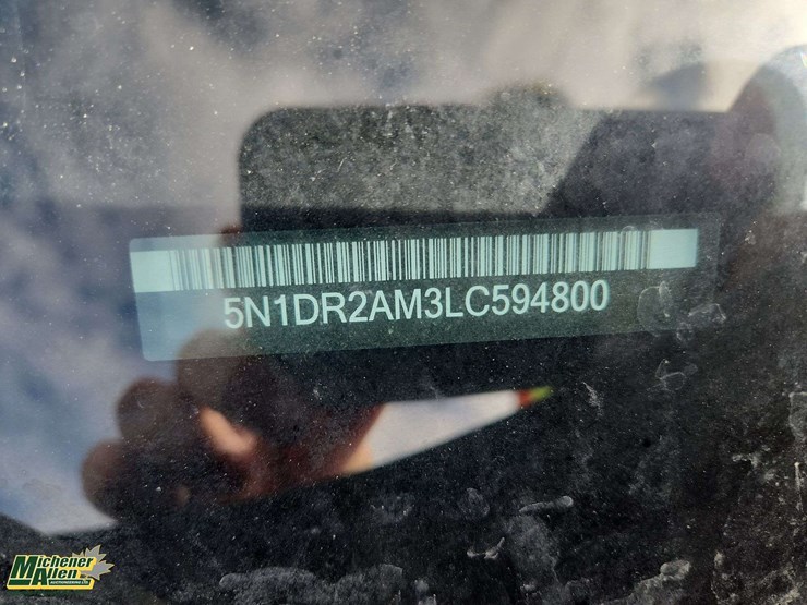 2020-nissan-pathfinder-image-38