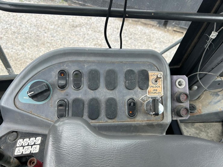 komatsu-wa380-6-image-25