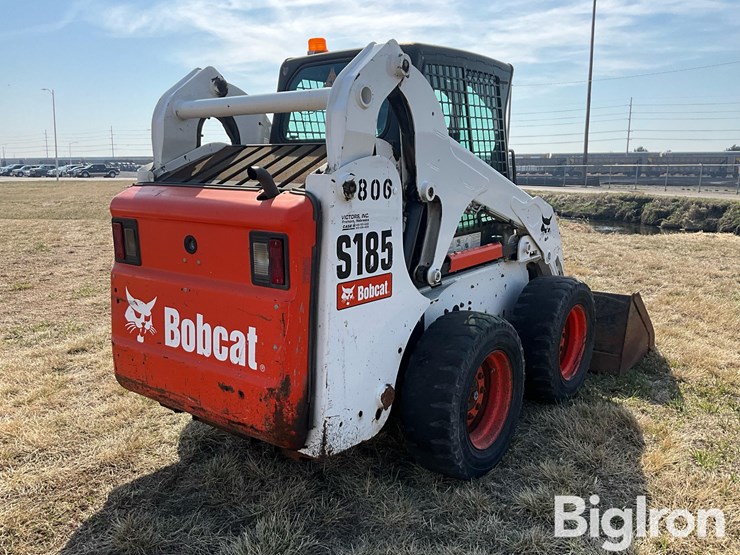 2010-bobcat-s185-image-5
