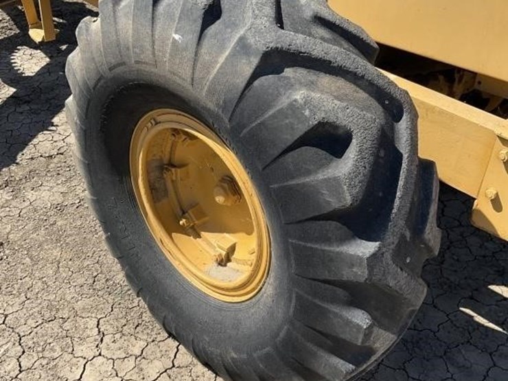 caterpillar-10-image-19