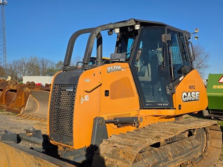 2013-case-850m-image-7