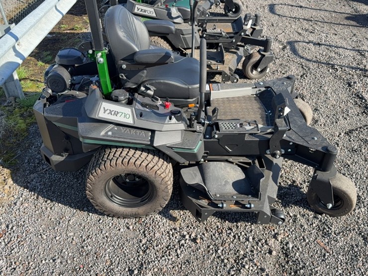 #4056-•-yakta-yxr-710-zero-turn-mower-image-7